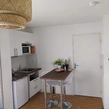 Apartment Studio Dans Les Nuages